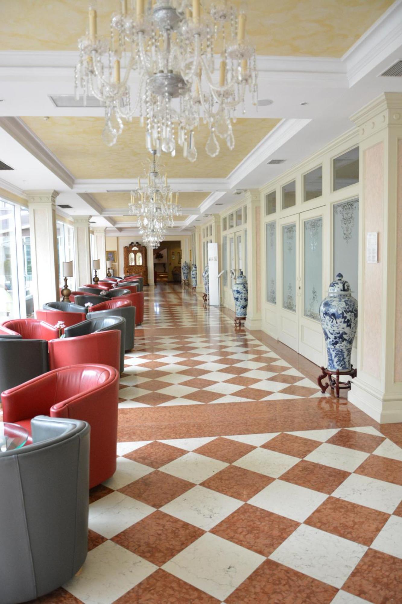 Grand Hotel Liberty Riva del Garda Exterior photo